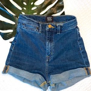 Urban Outfitters BDG Jean Shorts size 25